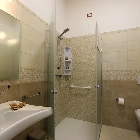 Adriana, Salento Autentico לינה וארוחת בוקר פרזיצ'ה