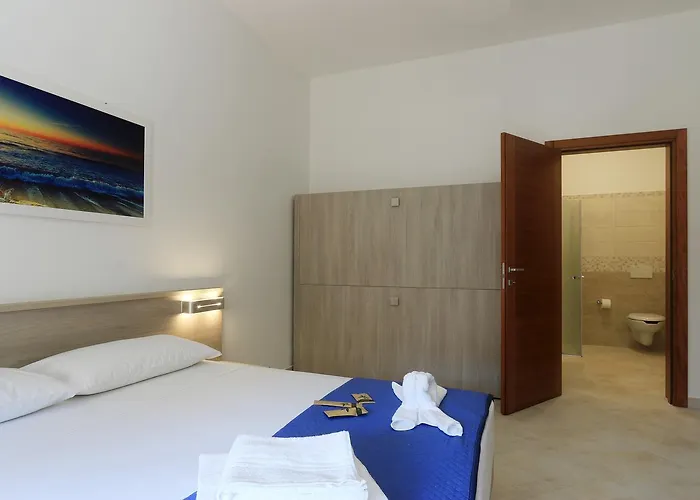 Adriana, Salento Autentico B&B 프레제스
