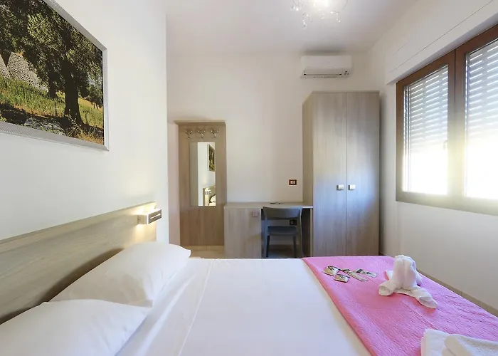 Adriana, Salento Autentico B&B 프레제스